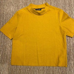 Yellow short-sleeve Bershka Top